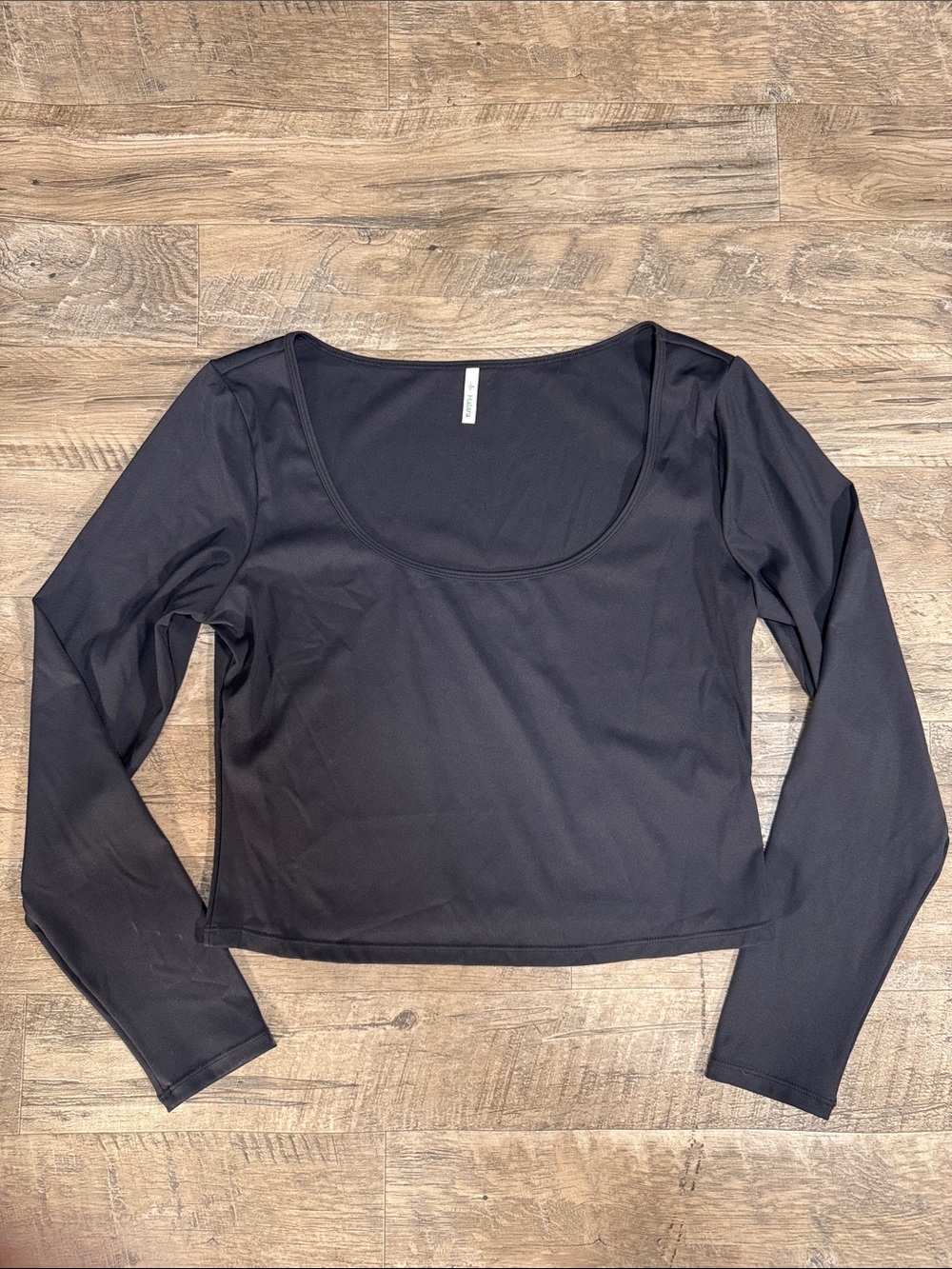 NWT HALARA Black SoftlyZero Airy Long-Sleeve Scoop Top - Size XL